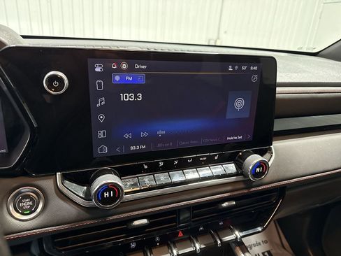 Used 2024 Chevrolet Colorado Z71 w/ Z71 Convenience Package 2 image 13