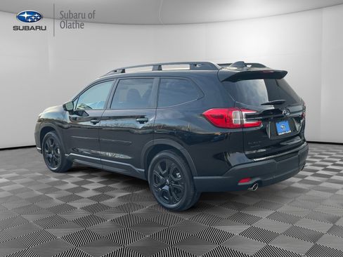 Certified 2025 Subaru Ascent Bronze Edition image 9