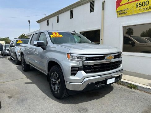 Used 2022 Chevrolet Silverado 1500 LT AWD/4WD image 7