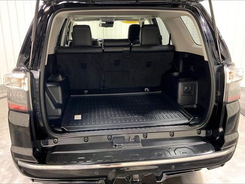 Used 2021 Toyota 4Runner Limited AWD/4WD image 38