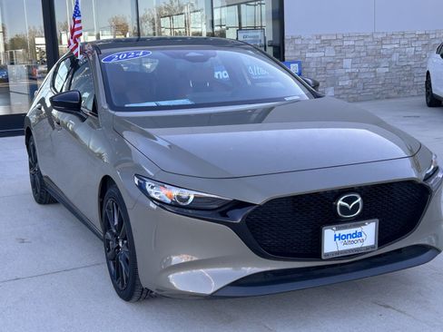 Used 2024 MAZDA MAZDA3 s image 7