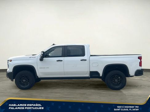 Certified 2024 Chevrolet Silverado 2500 ZR2 w/ Technology Package AWD/4WD image 3