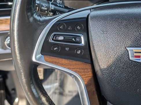 Used 2016 Cadillac Escalade Luxury AWD/4WD image 27