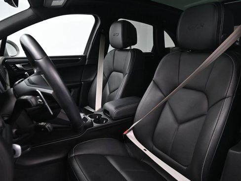 Certified 2023 Porsche Macan GTS AWD/4WD image 35