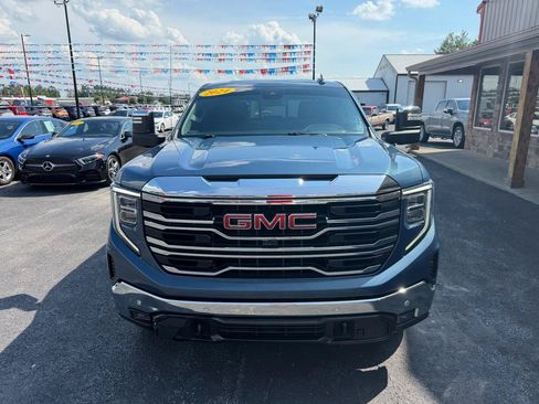 Used 2024 GMC Sierra 1500 SLT w/ SLT Convenience Package AWD/4WD image 12