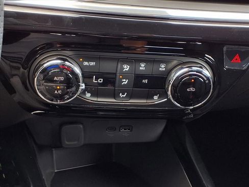New 2026 Chevrolet Trax RS w/ Driver Confidence Package FWD image 18