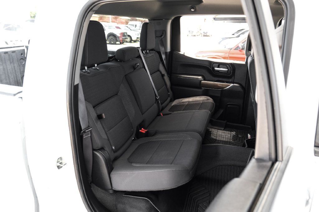Used 2021 Chevrolet Silverado 1500 RST AWD/4WD image 37