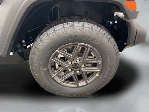 Used 2026 Jeep Wrangler Unlimited Sport AWD/4WD image 29
