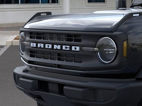 New 2025 Ford Bronco 4-Door AWD/4WD image 19