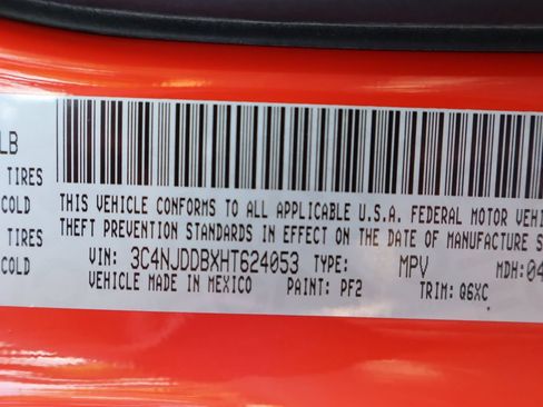 Used 2017 Jeep Compass Trailhawk w/ Popular Equipment Group AWD/4WD image 46
