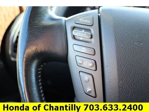 Used 2020 Nissan Armada SL image 12