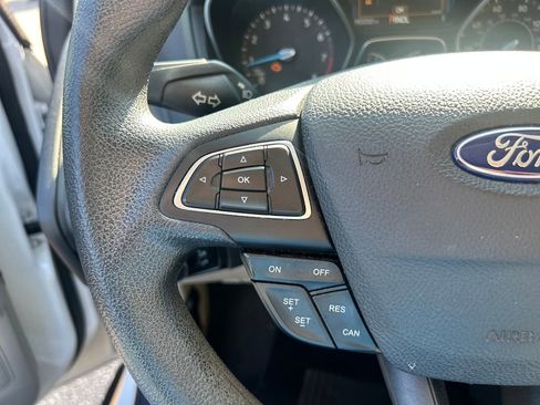 Used 2017 Ford Focus SE image 18