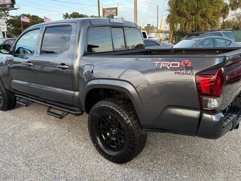 Used 2021 Toyota Tacoma SR AWD/4WD image 2