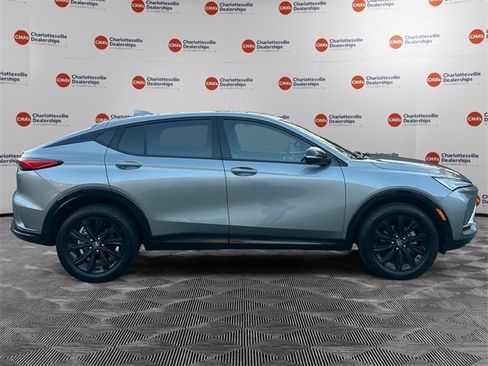 Used 2024 Buick Envista Sport Touring image 6