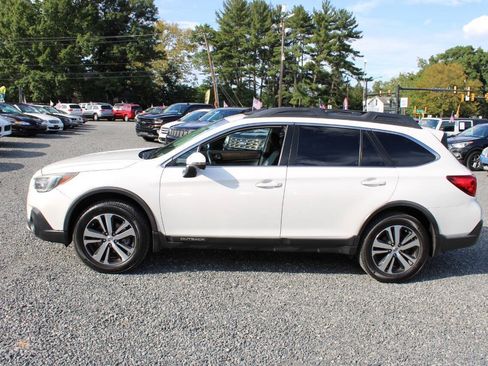 Used 2018 Subaru Outback 2.5i Limited AWD/4WD image 10