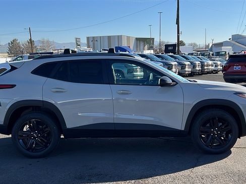 New 2026 Chevrolet Trax ACTIV w/ Driver Confidence Package FWD image 4