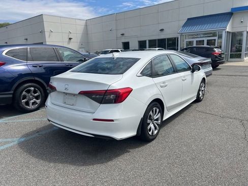 Used 2022 Honda Civic LX image 4
