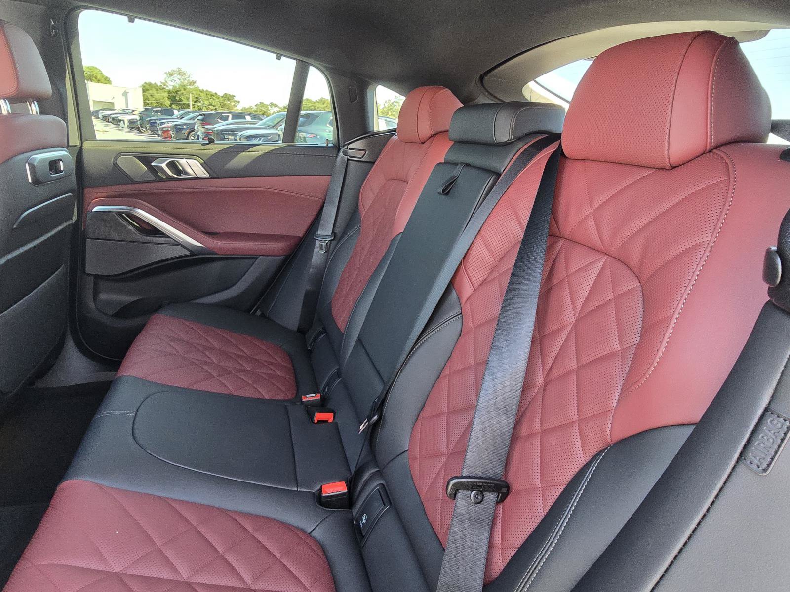 New 2027 BMW X6 xDrive40i w/ Executive Package AWD/4WD image 10