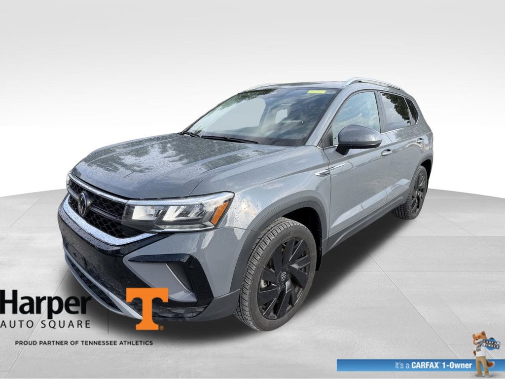 Used 2024 Volkswagen Taos SE AWD/4WD image 1
