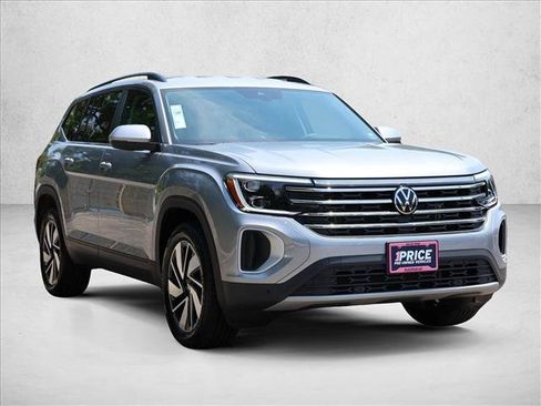 Used 2026 Volkswagen Atlas SE AWD/4WD image 3