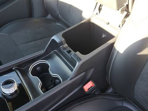 Certified 2024 Jeep Grand Cherokee L Laredo image 18