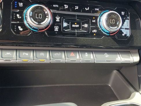 New 2026 GMC Sierra 1500 AT4 w/ AT4 Premium Package AWD/4WD image 25