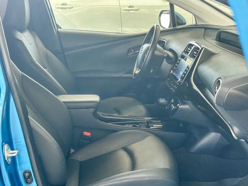 Used 2022 Toyota Prius XLE FWD image 16
