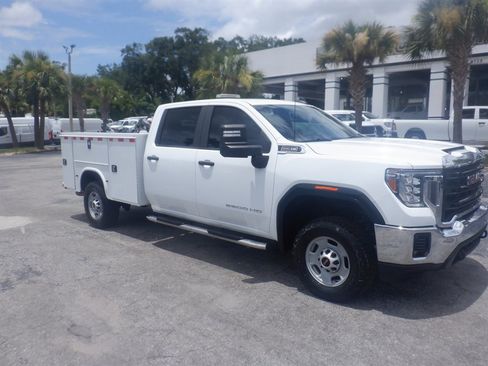 Used 2022 GMC Sierra 2500 Pro w/ Fleet Convenience Package AWD/4WD image 2