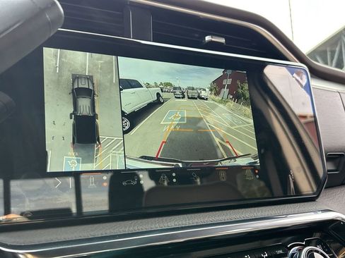 Used 2024 GMC Sierra 3500 Denali w/ Denali Reserve Package image 15