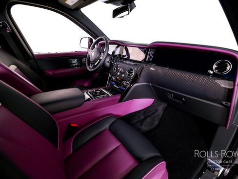 Certified 2025 Rolls-Royce Cullinan Black Badge image 28