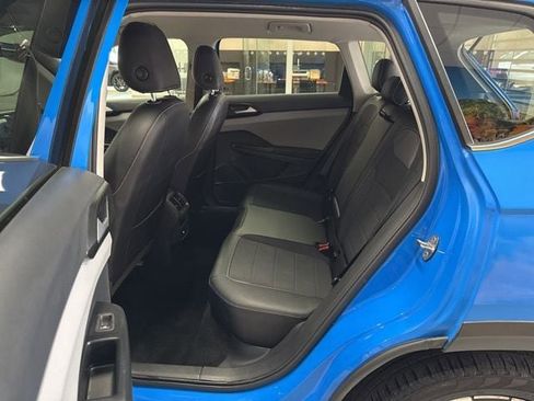 Used 2023 Volkswagen Taos SE image 36