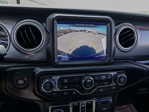 Used 2022 Jeep Wrangler Unlimited Rubicon 4xe AWD/4WD image 27