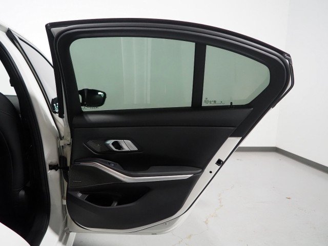 Used 2025 BMW M340i w/ Premium Package RWD image 69