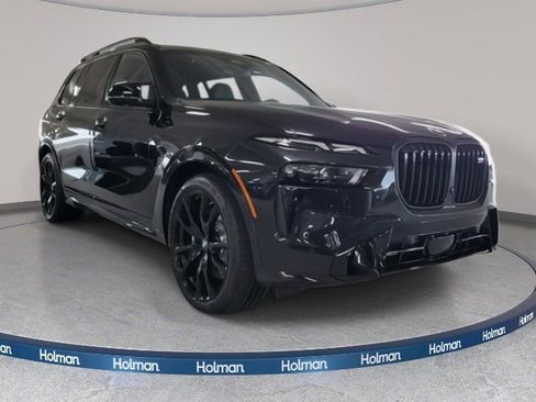 New 2026 BMW X7 M60i w/ Executive Package image 3