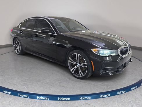 Used 2020 BMW 330i Sedan w/ Convenience Package RWD image 4