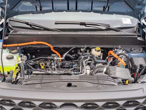 New 2026 Ford Maverick XLT w/ XLT Luxury Package image 16