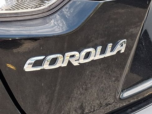 Used 2022 Toyota Corolla SE image 30