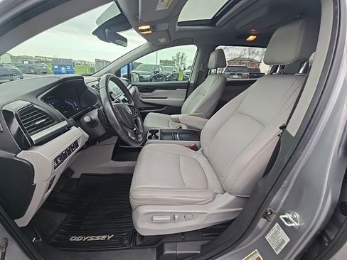Used 2021 Honda Odyssey Elite image 13