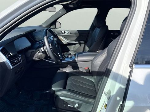 Certified 2023 BMW X5 xDrive40i w/ Premium Package image 9