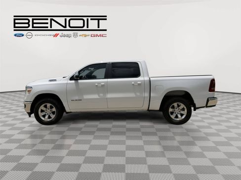 Used 2024 RAM 1500 Laramie AWD/4WD image 2