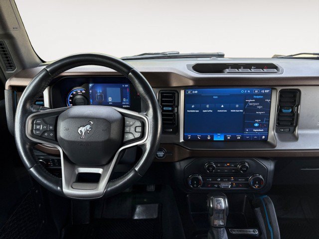 Used 2022 Ford Bronco Outer Banks AWD/4WD image 2