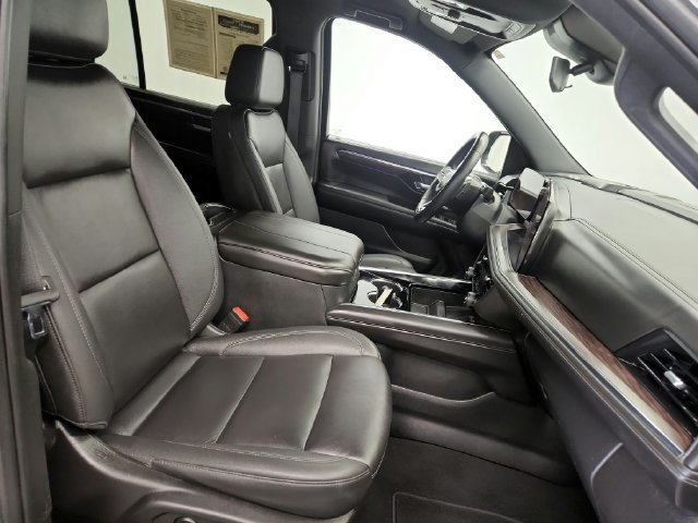 Used 2025 Chevrolet Tahoe LT AWD/4WD image 26
