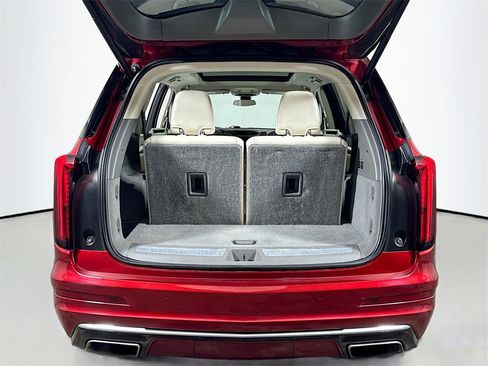 Used 2022 Cadillac XT6 Premium Luxury image 25