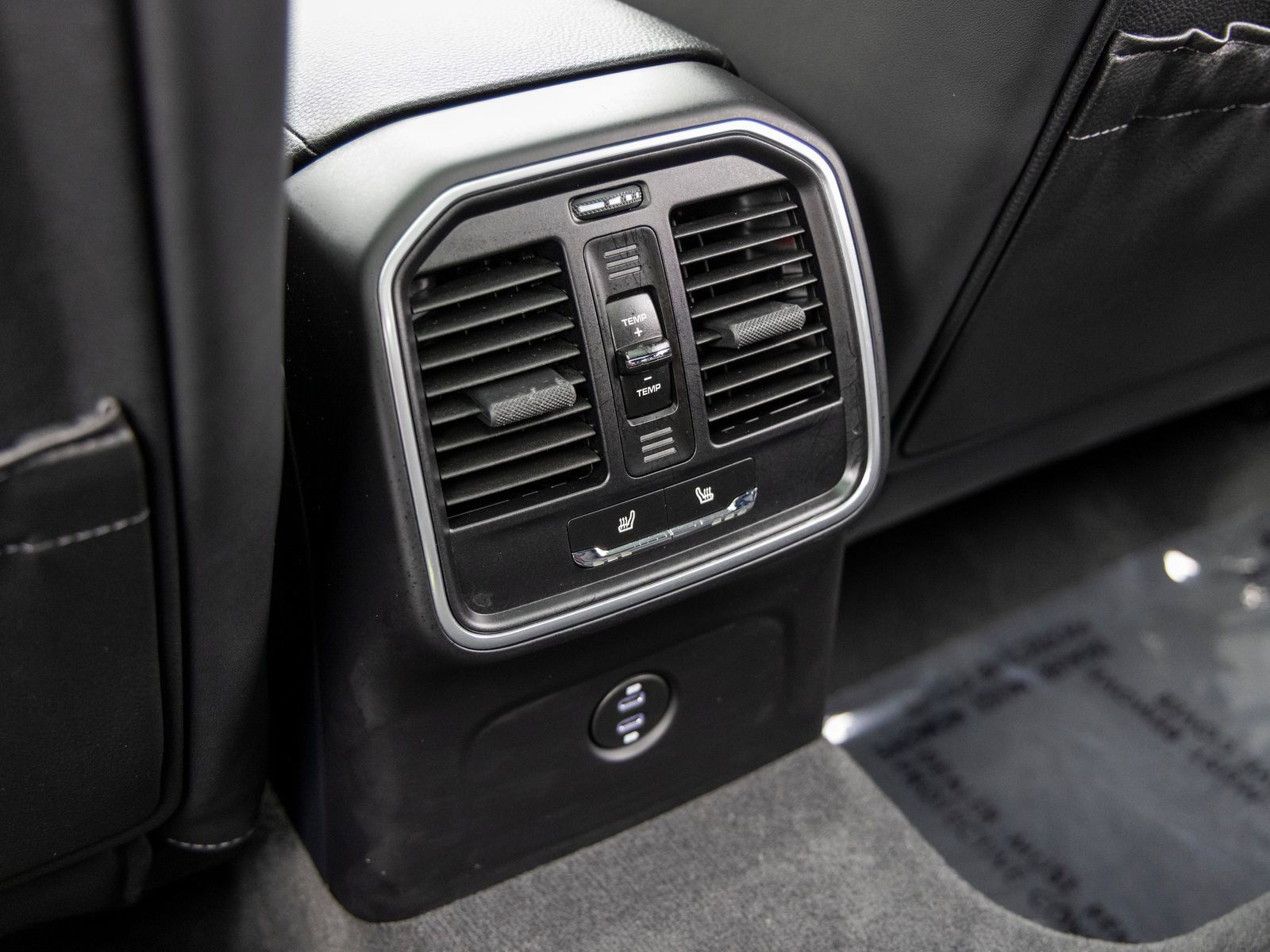 Used 2026 Porsche Macan AWD/4WD image 51