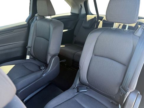 Used 2021 Honda Odyssey LX image 12