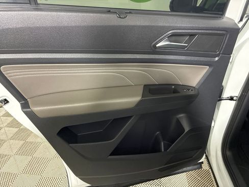 Used 2022 Volkswagen Atlas SE image 24