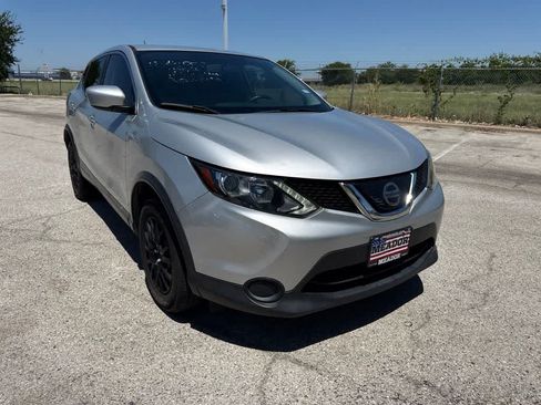 Used 2019 Nissan Rogue Sport S FWD image 6