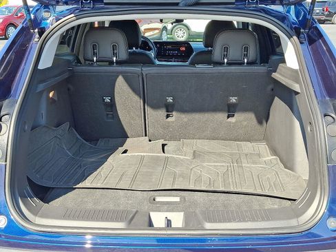 Used 2024 Chevrolet Trax LT w/ Driver Confidence Package image 28