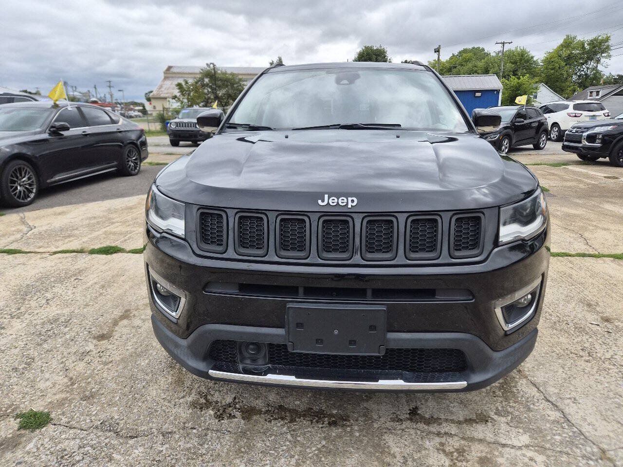 Used 2018 Jeep Compass Limited w/ Navigation Group AWD/4WD image 8