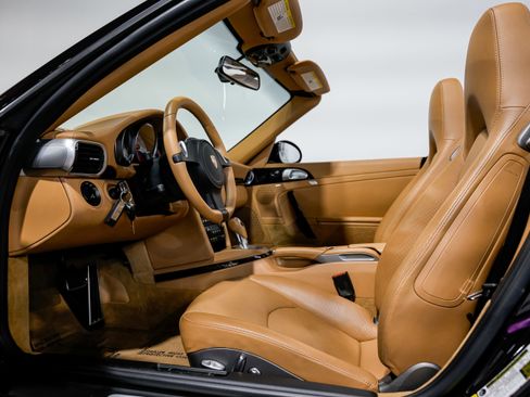 Used 2012 Porsche 911 Carrera S image 19